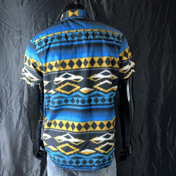Men Tribal Afro Inspire Print Button Up - Picture 6 of 7